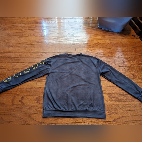 Nirvana long sleeve shirt - large - gray - yellow smiley down left sleeve - Picture 6 of 7